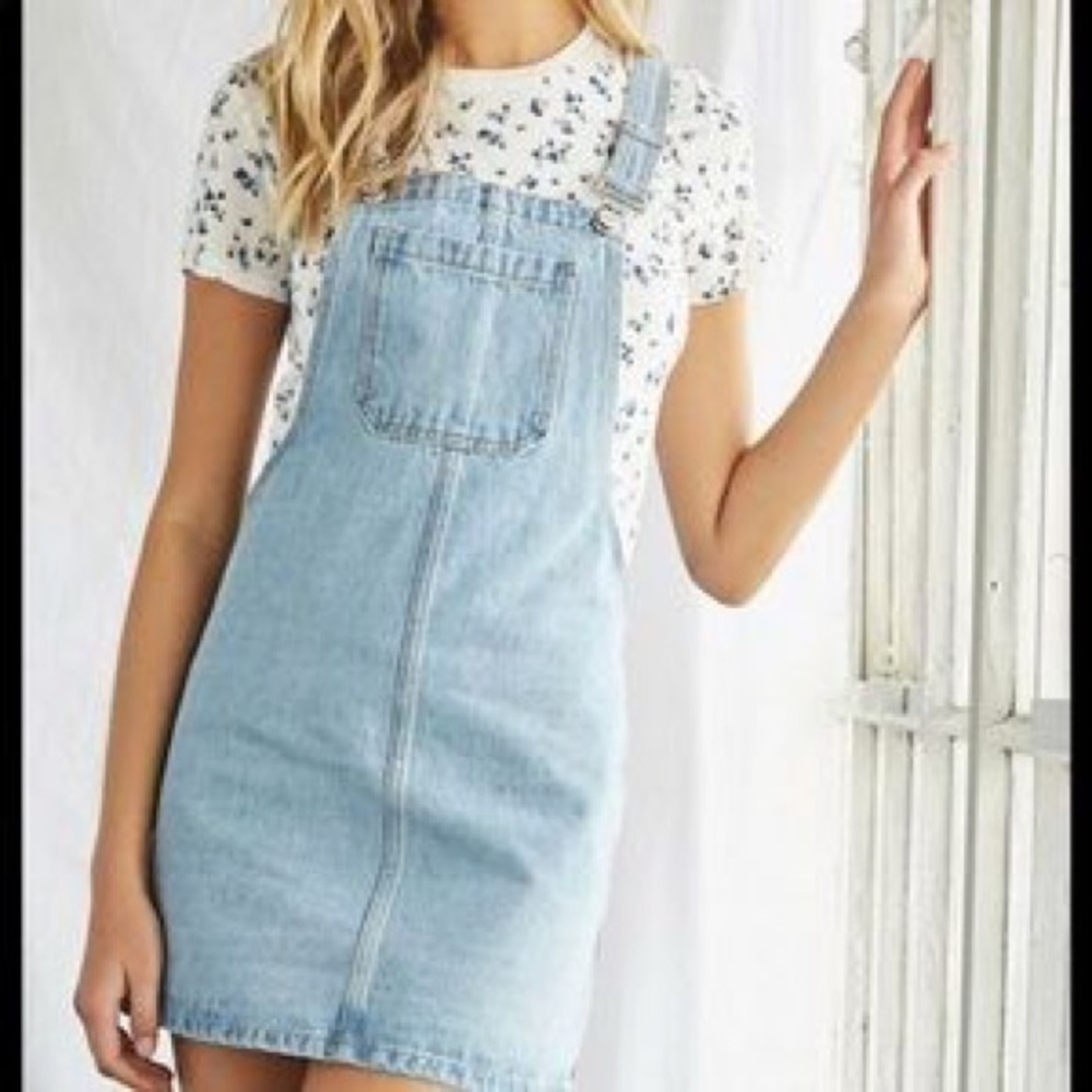 Forever 21 Overall Light Denim Dress